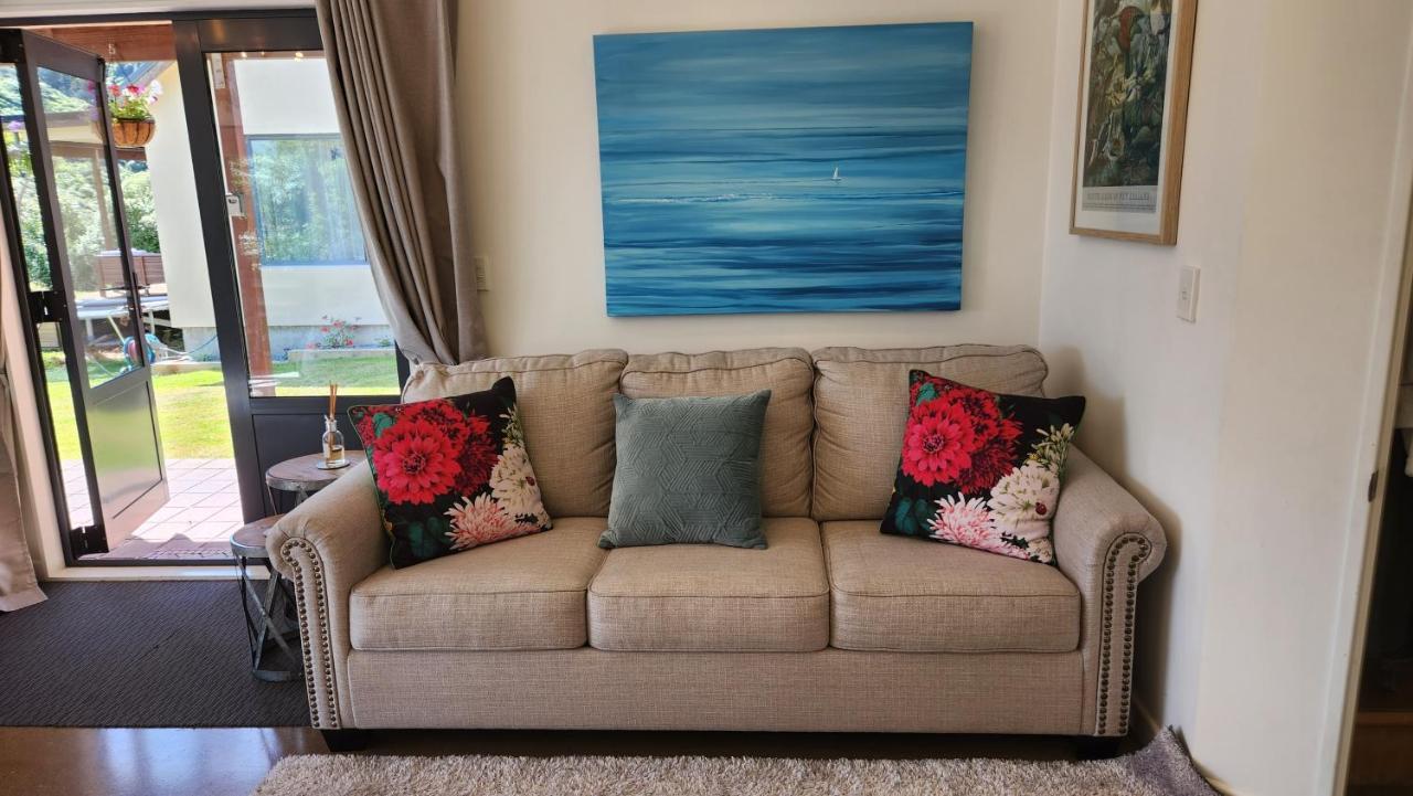 Boutique Art Retreat Otel Upper Hutt Dış mekan fotoğraf