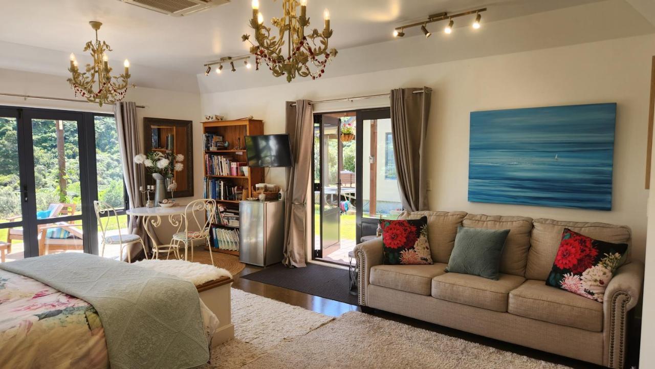 Boutique Art Retreat Otel Upper Hutt Dış mekan fotoğraf