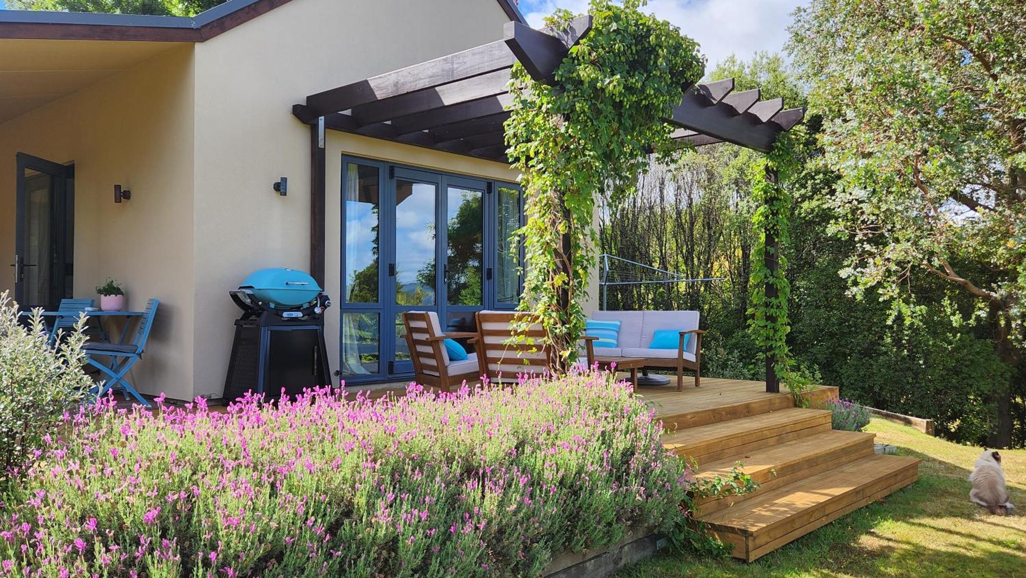 Boutique Art Retreat Otel Upper Hutt Dış mekan fotoğraf