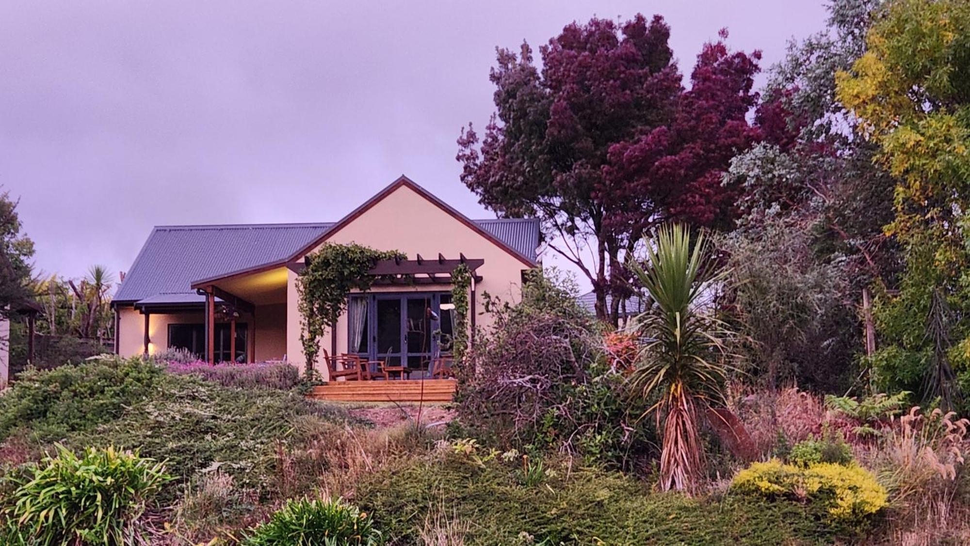 Boutique Art Retreat Otel Upper Hutt Dış mekan fotoğraf